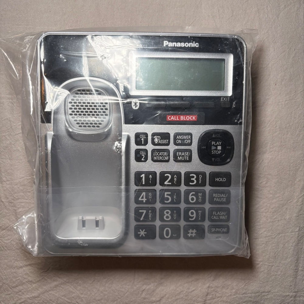 Panasonic Link2Cell Bluetooth Cordless Phone System 4 Handsets‎ Silver Black